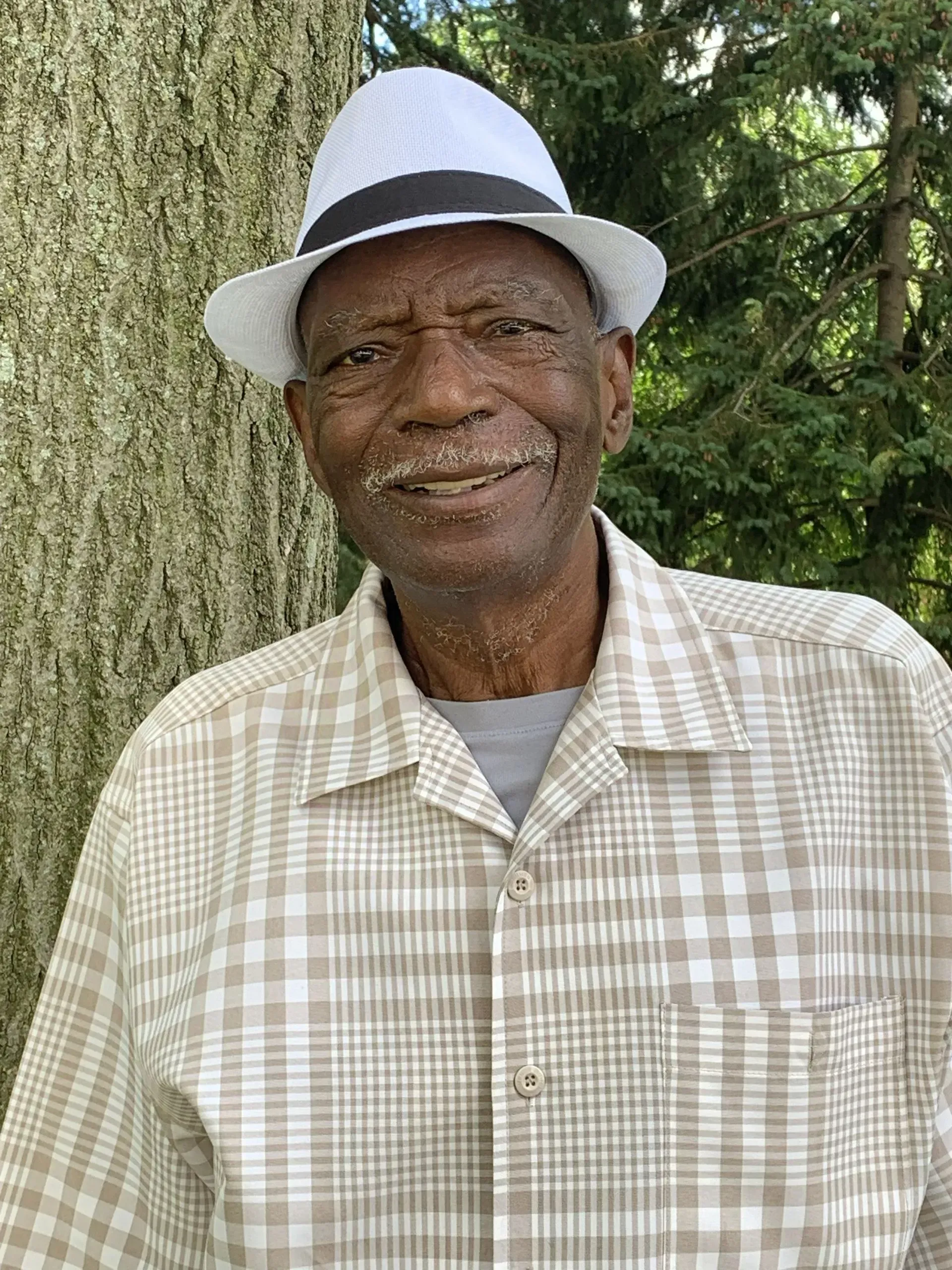 Mr. James Elvin McLaughlin Jr. Mr. James Elvin McLaughlin Jr.