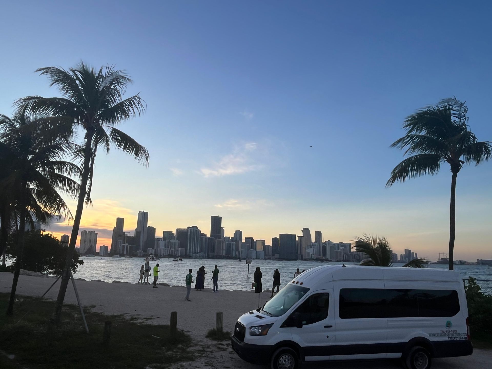 Hop on hop off Night Bus Tour in Miami 