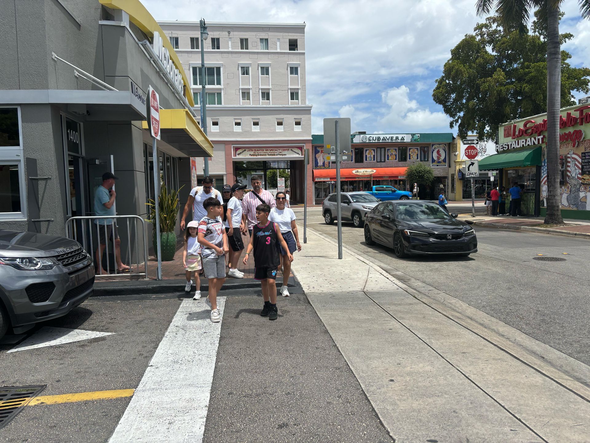 Save money on a sightseeing Hop on Hop off City tour with Promo Code Hop305