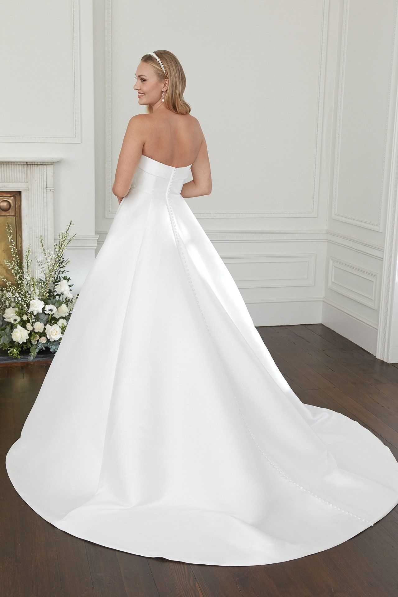 abito da sposa in raso