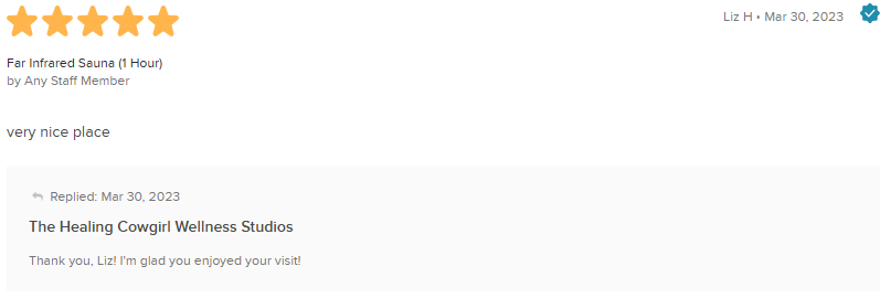 Five-star customer review with date, praising a product and service in a white review panel.