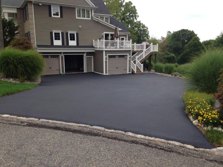 Freshly Sealcoated Driveway Freshly Sealcoated Driveway