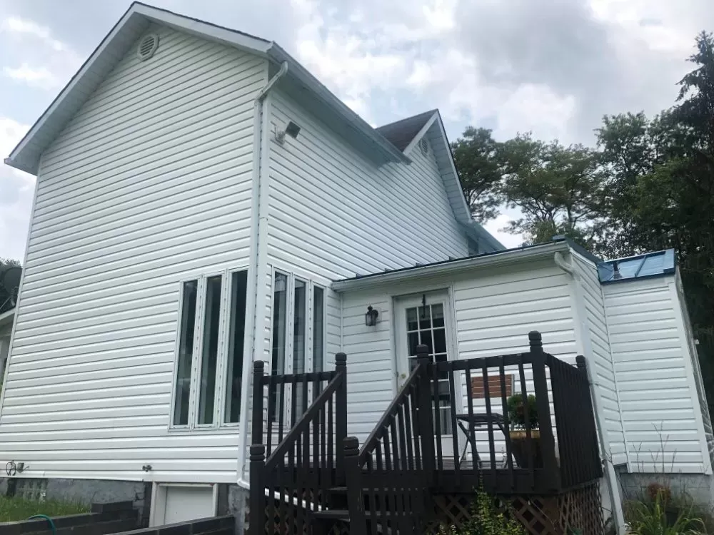 White House After Soft Wash — Homer City, PA — Awesome Exteriors Pressure Washing LLC