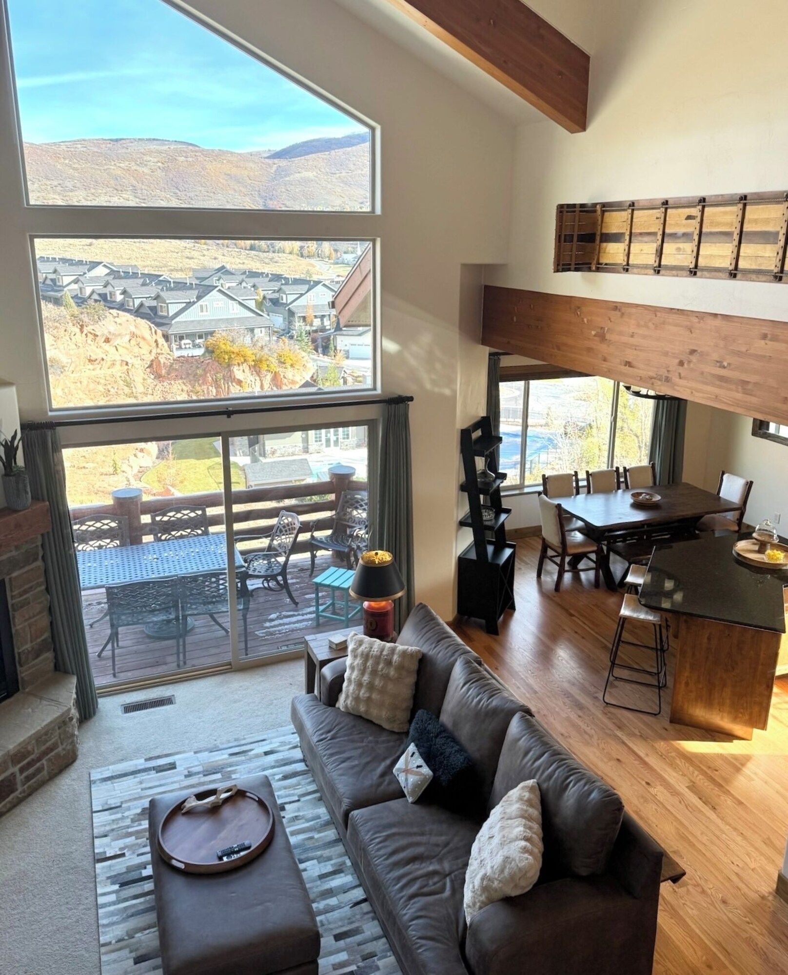 Our Place in Park City website: vaulted great room of the vacation rental