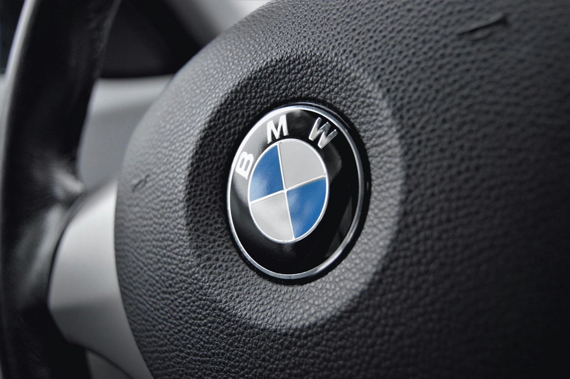 Bmw steering wheel