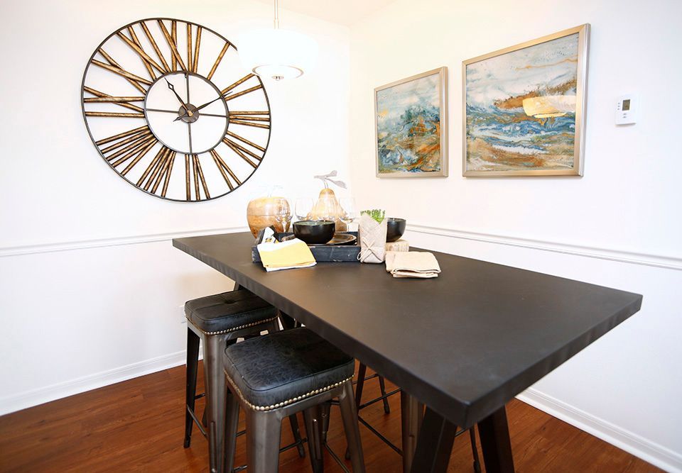 dining table and decor
