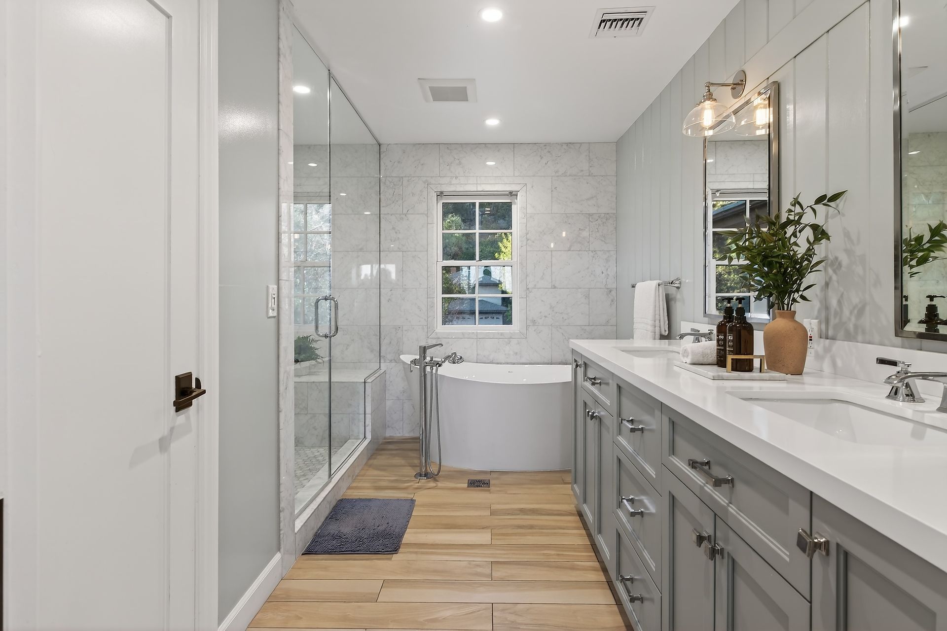 Stunning master bathroom.