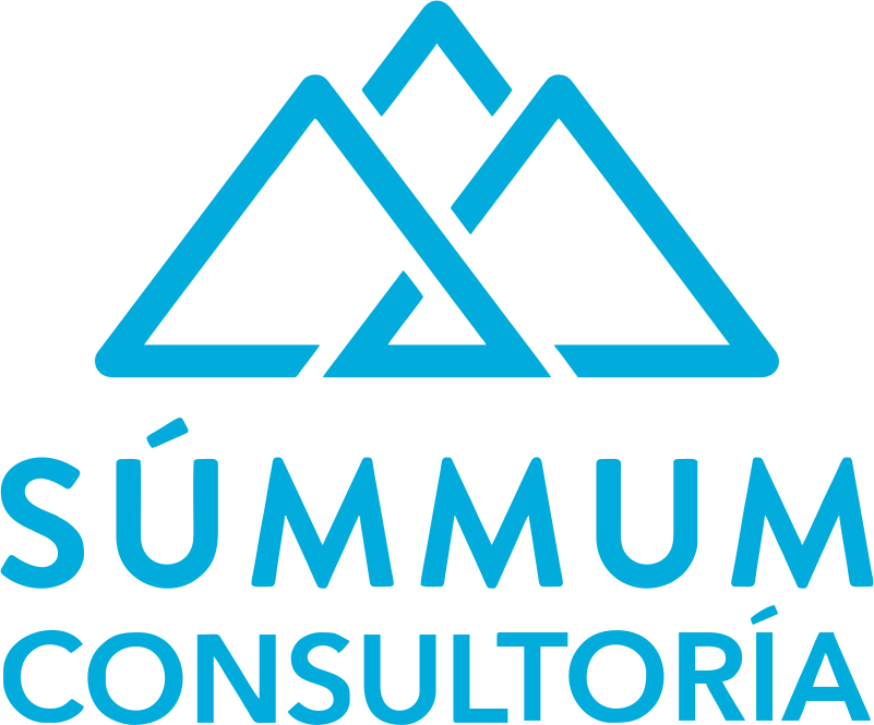 Logotipo de Súmmum Consultoría: Línea de estrategia, transformación cultural y organizacional.