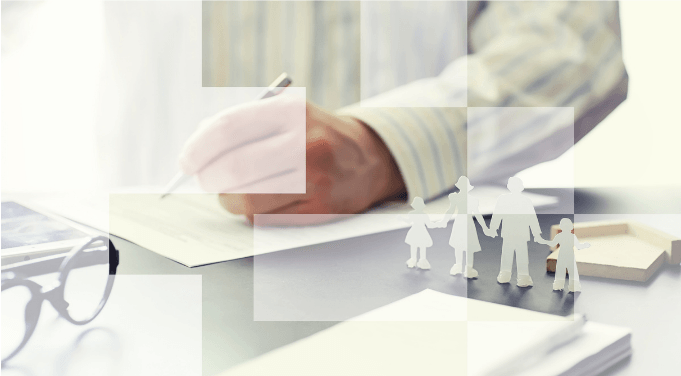 Courtenay Life Insurance - Family Life Insurance Broker holding a pen and paper
