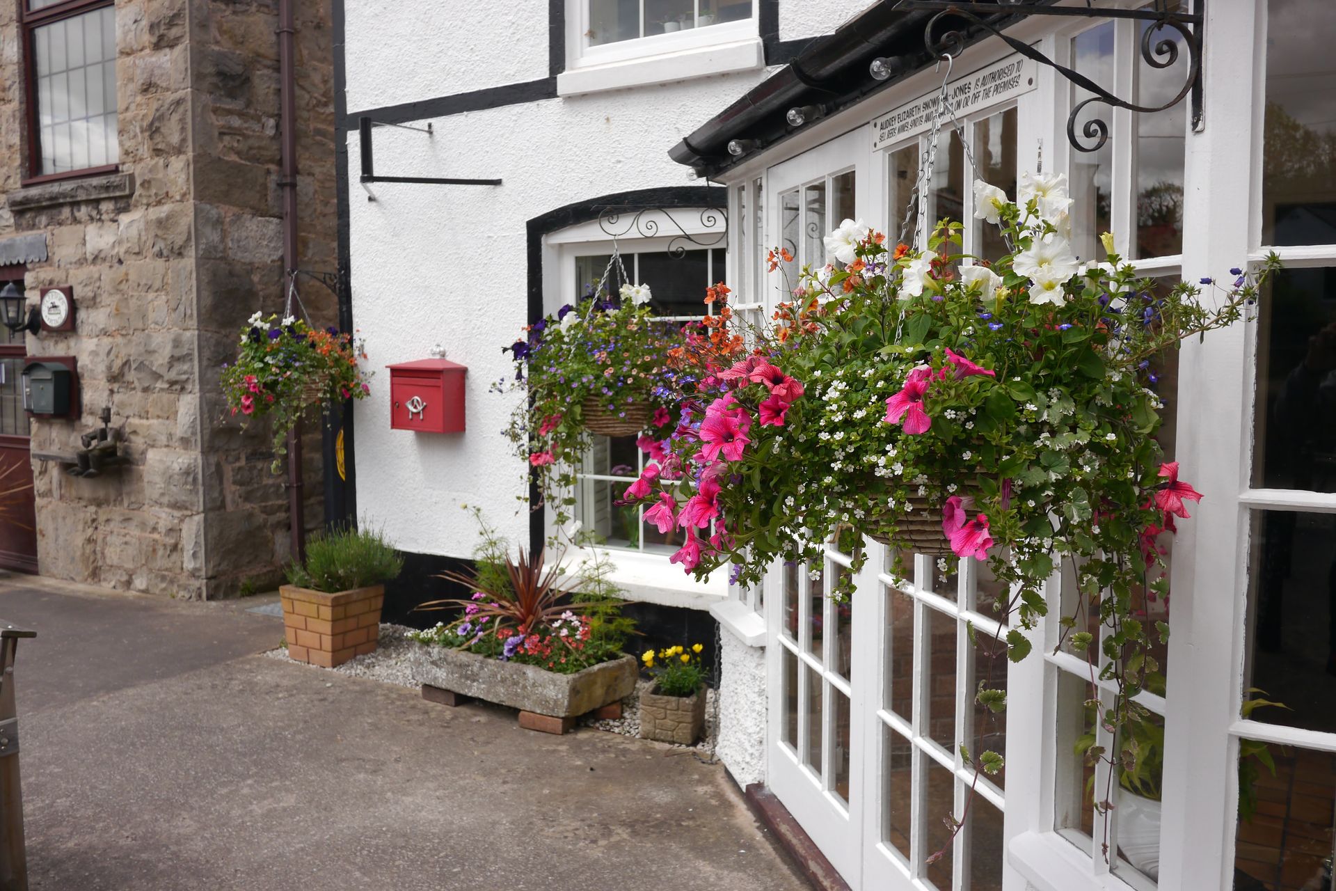 HOME [www.thecherrypieinn.co.uk]