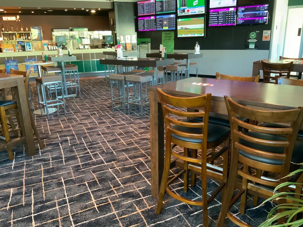Sports Bar & Gaming Room in Yeppoon Capricorn Tavern