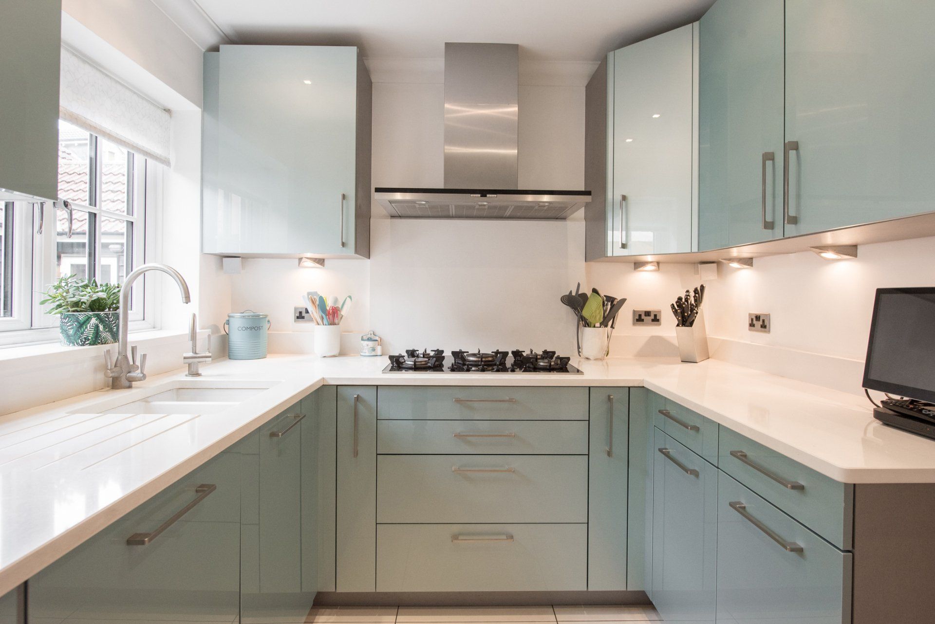 Modern Kitchen - Centralia, WA - Snyders General Contractor