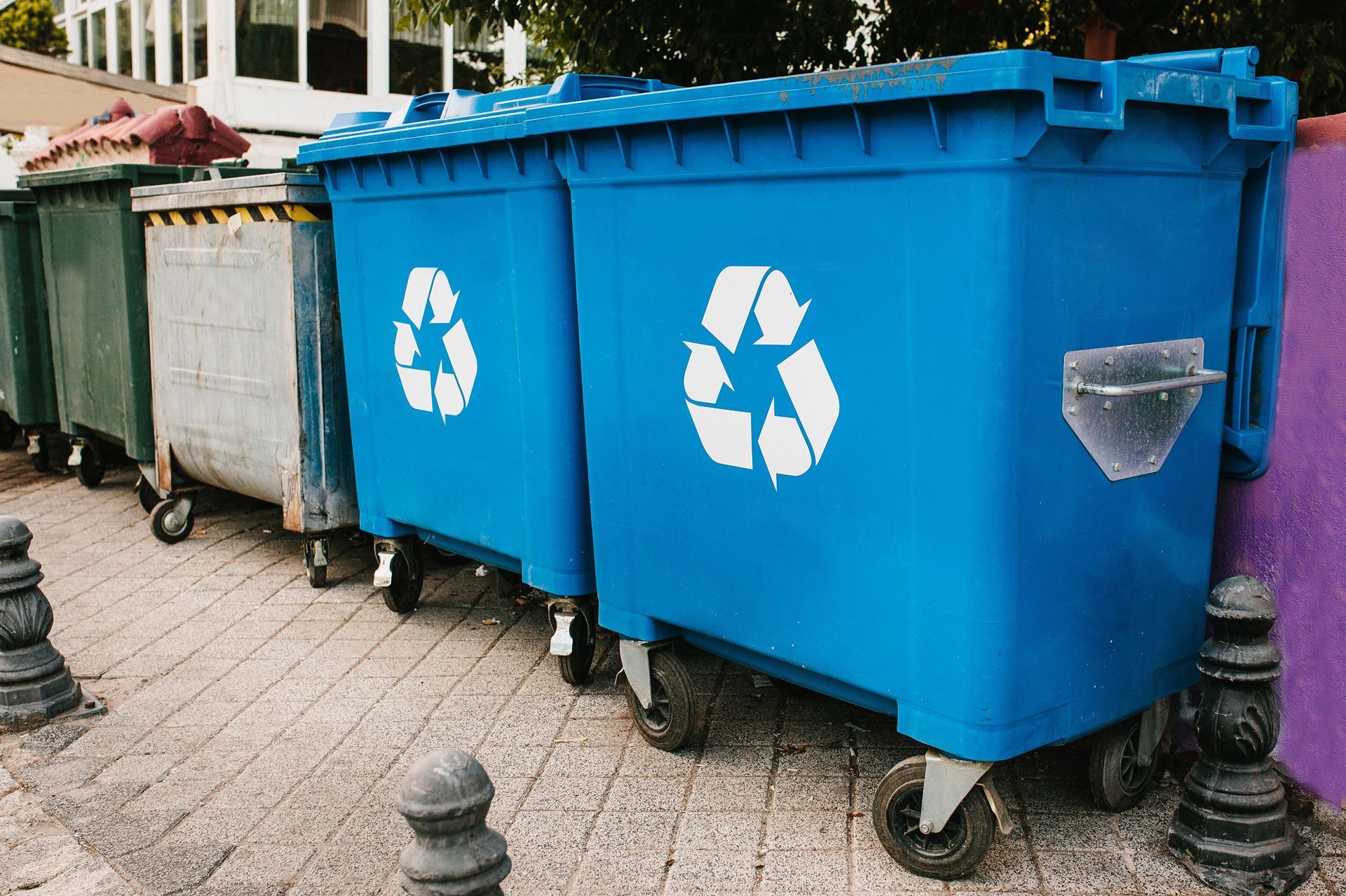 Convenient valet trash service for Tampa Bay residents