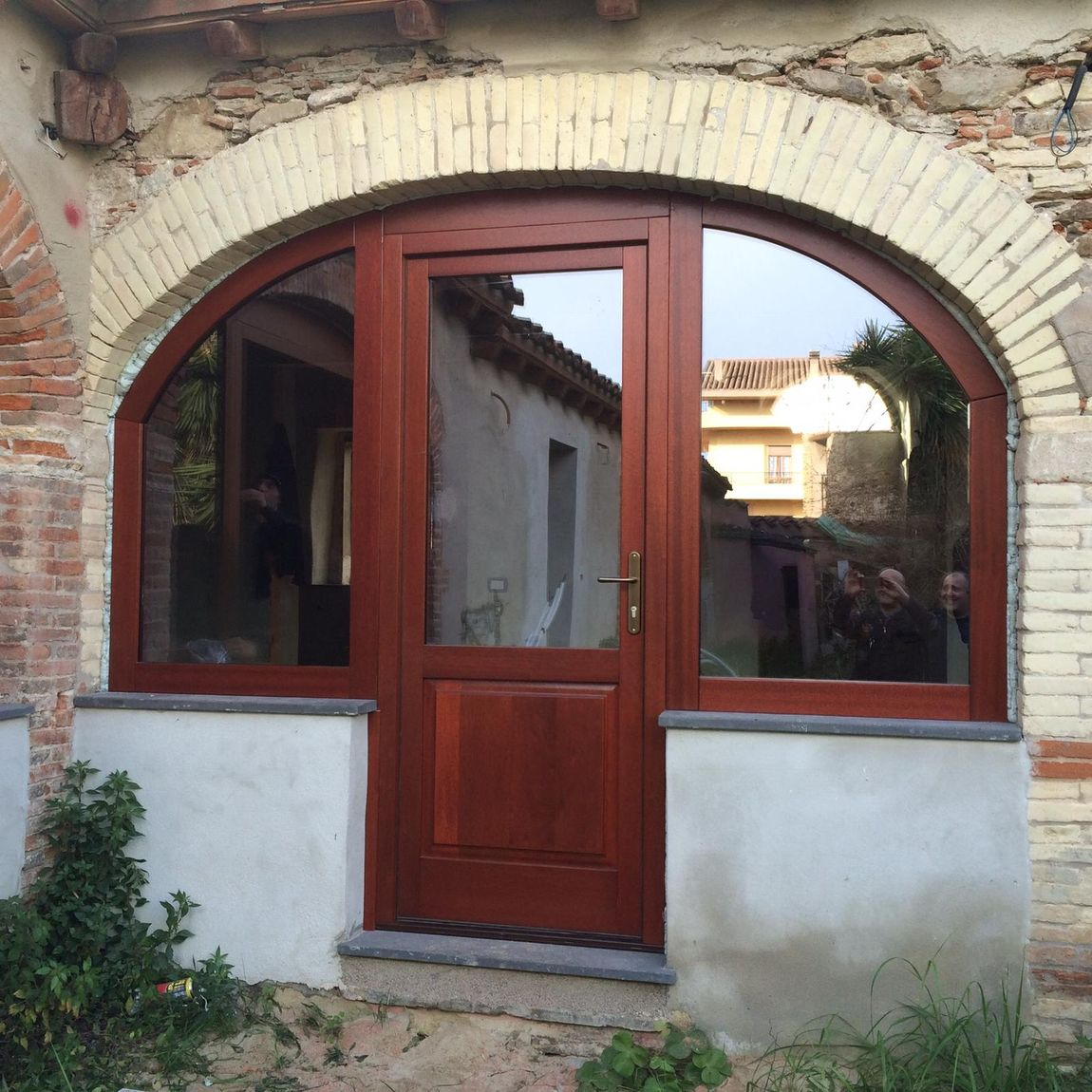 portone in legno