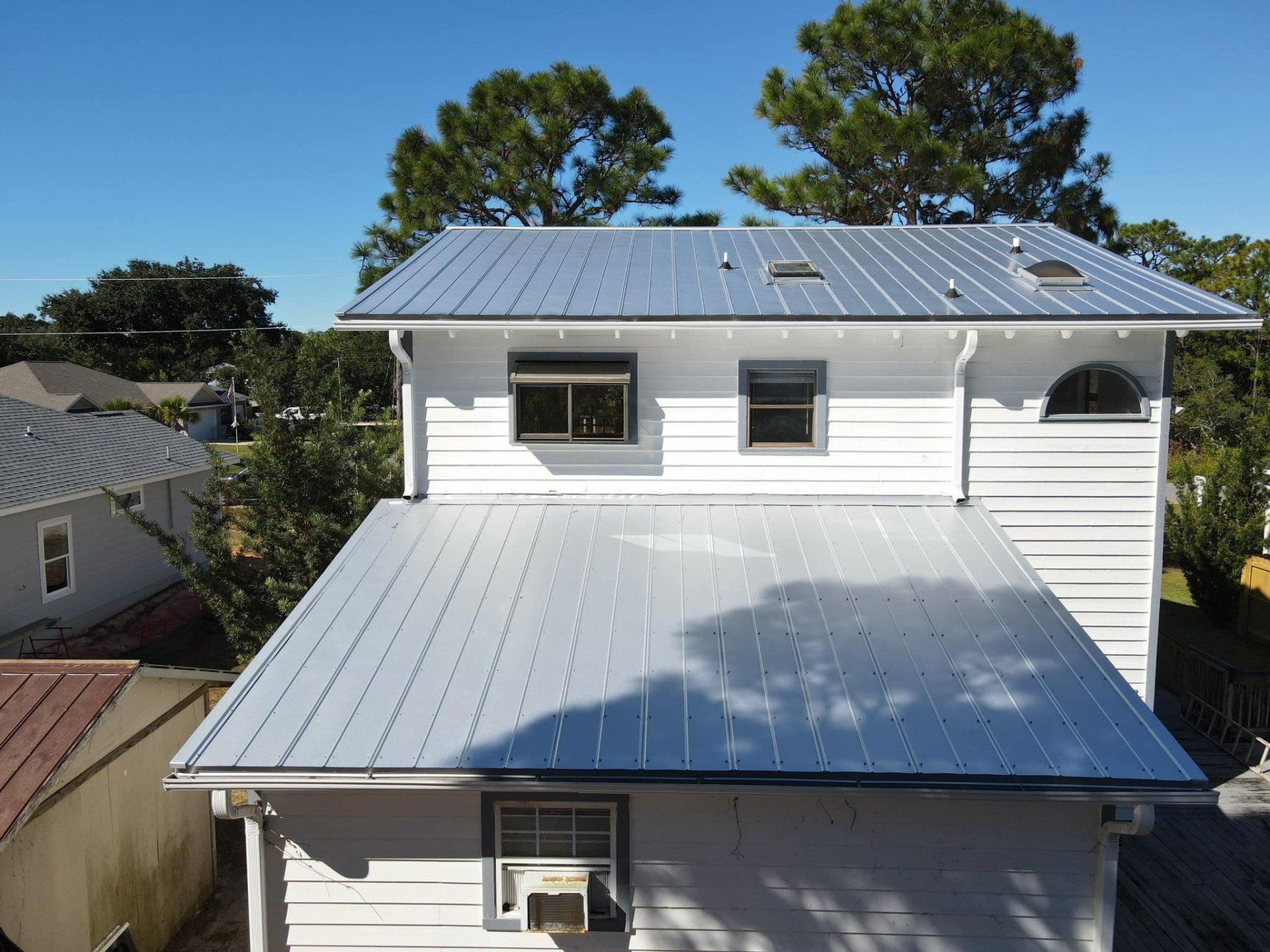 metal roof installation