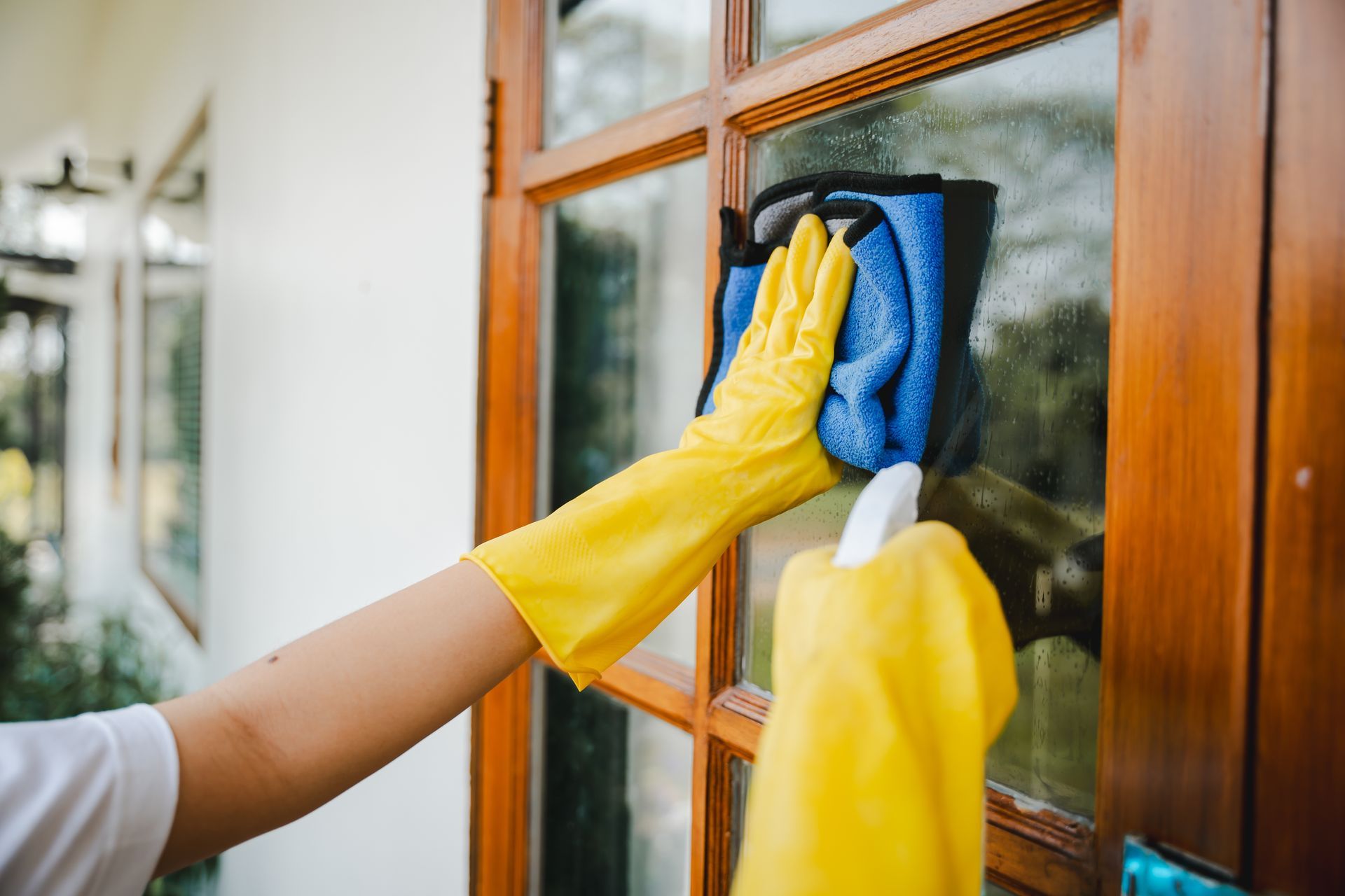 Cleaning house window