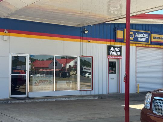 Rows of Vehicles Parked Outside | Summer Grove Auto Care