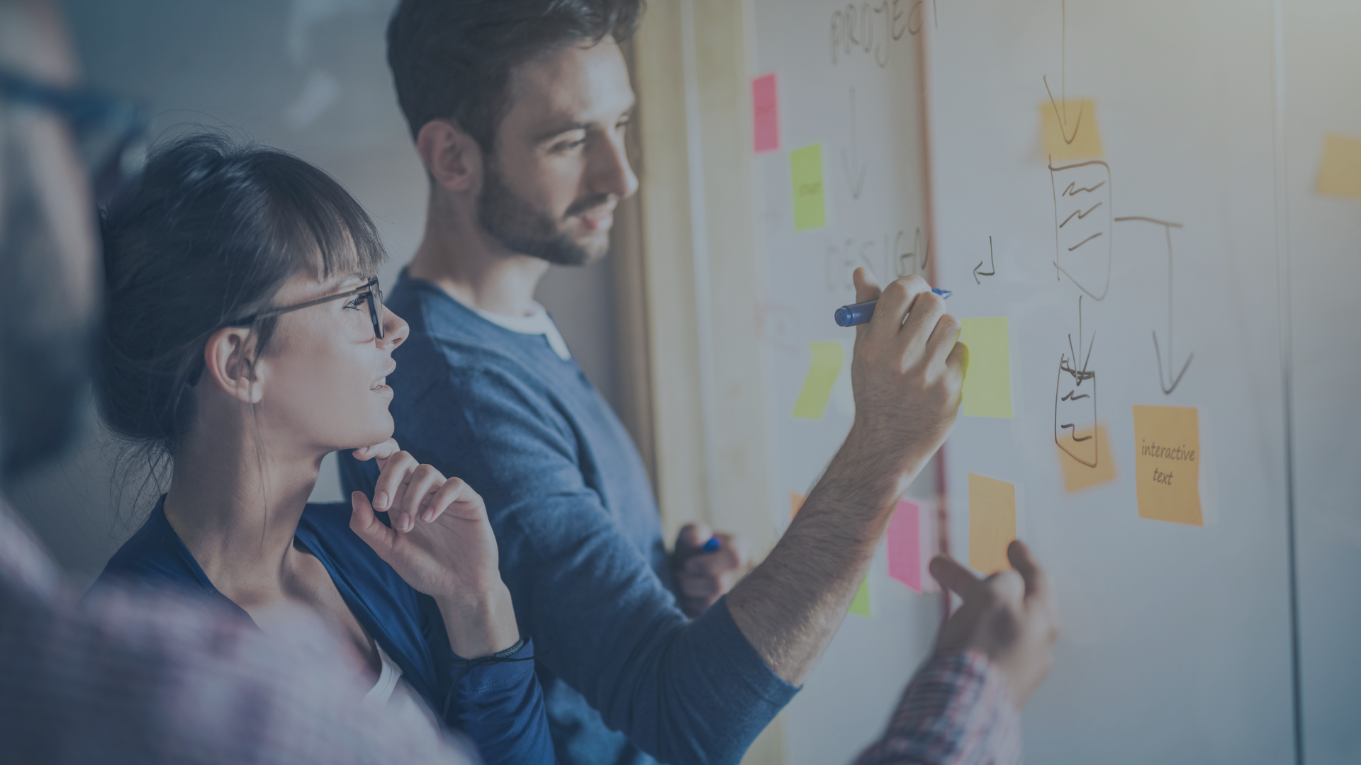 Workshop-Teilnehmende im Dialog – Life Design wird in der Praxis gemeinsam erarbeitet.