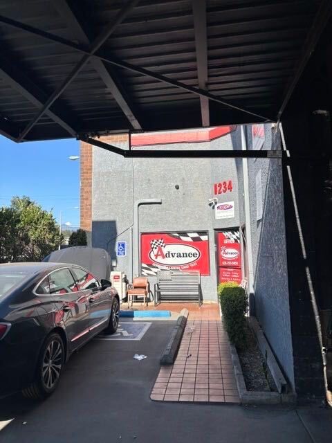 Gallery Photo | Advance Muffler & Auto