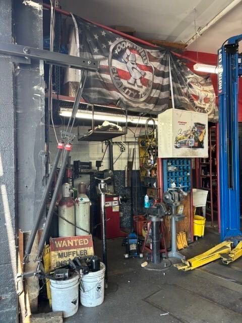 Gallery Photo | Advance Muffler & Auto