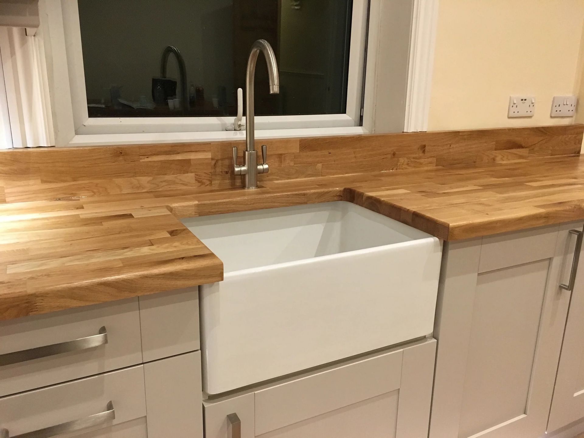 Kitchen work tops