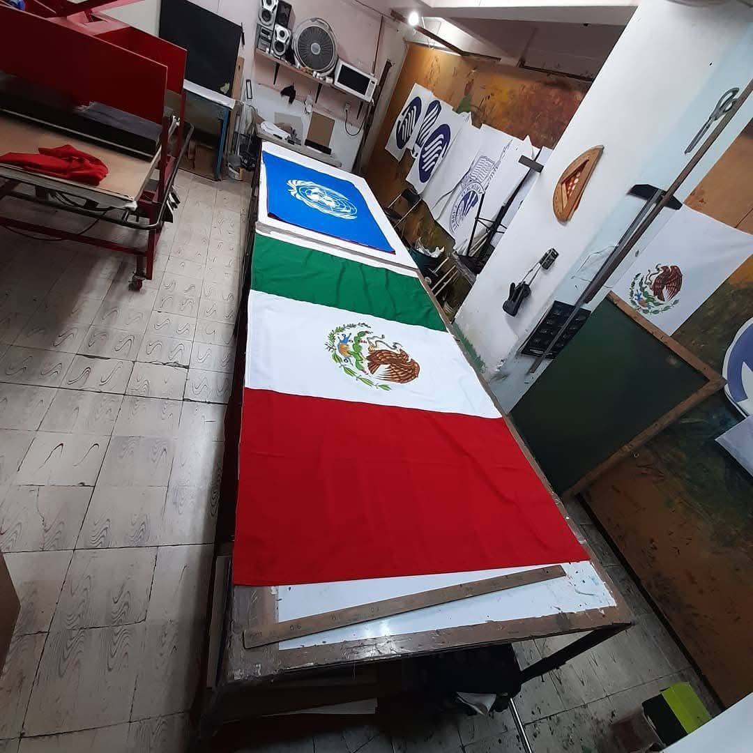 BANDERAS CENTRO