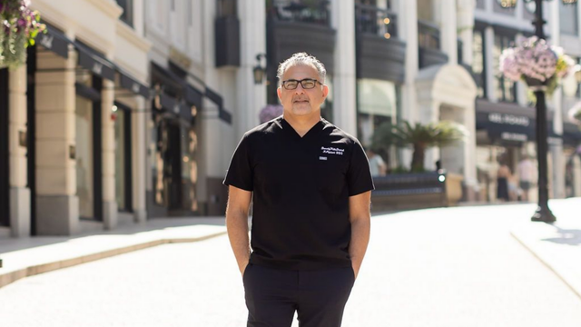 Dr. Nader Afshari, DDS