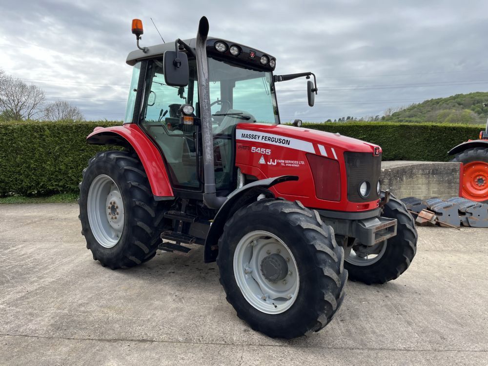 Massey Ferguson 5455