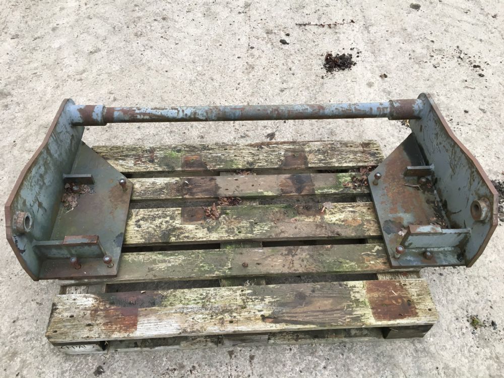 Telehandler brackets