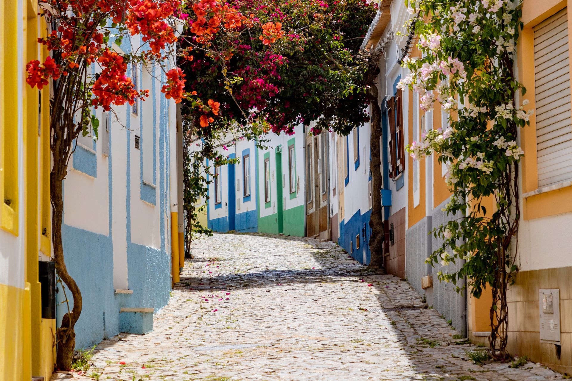 Alleys of Ferragudo, Portugal