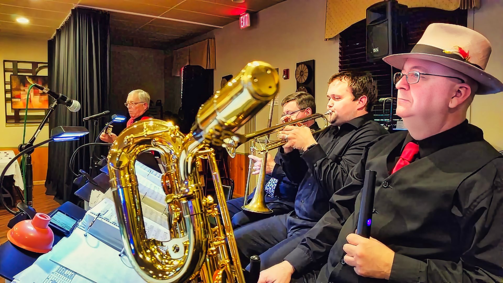 Dockers North events and entertainment atmosphere