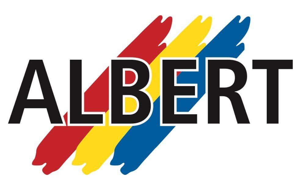 Das Wort Albert ist in Schwarz auf weißem Hintergrund geschrieben