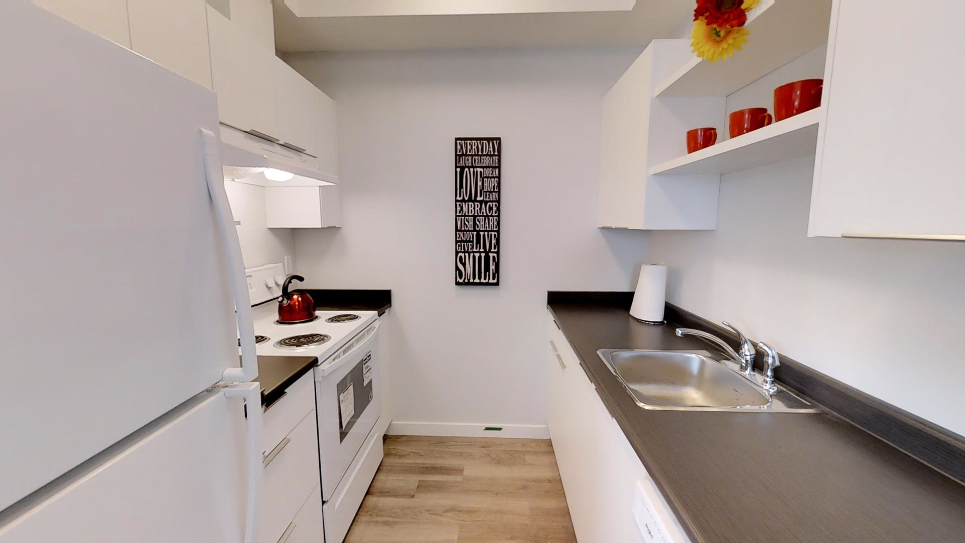 Railside House Apartments Suites