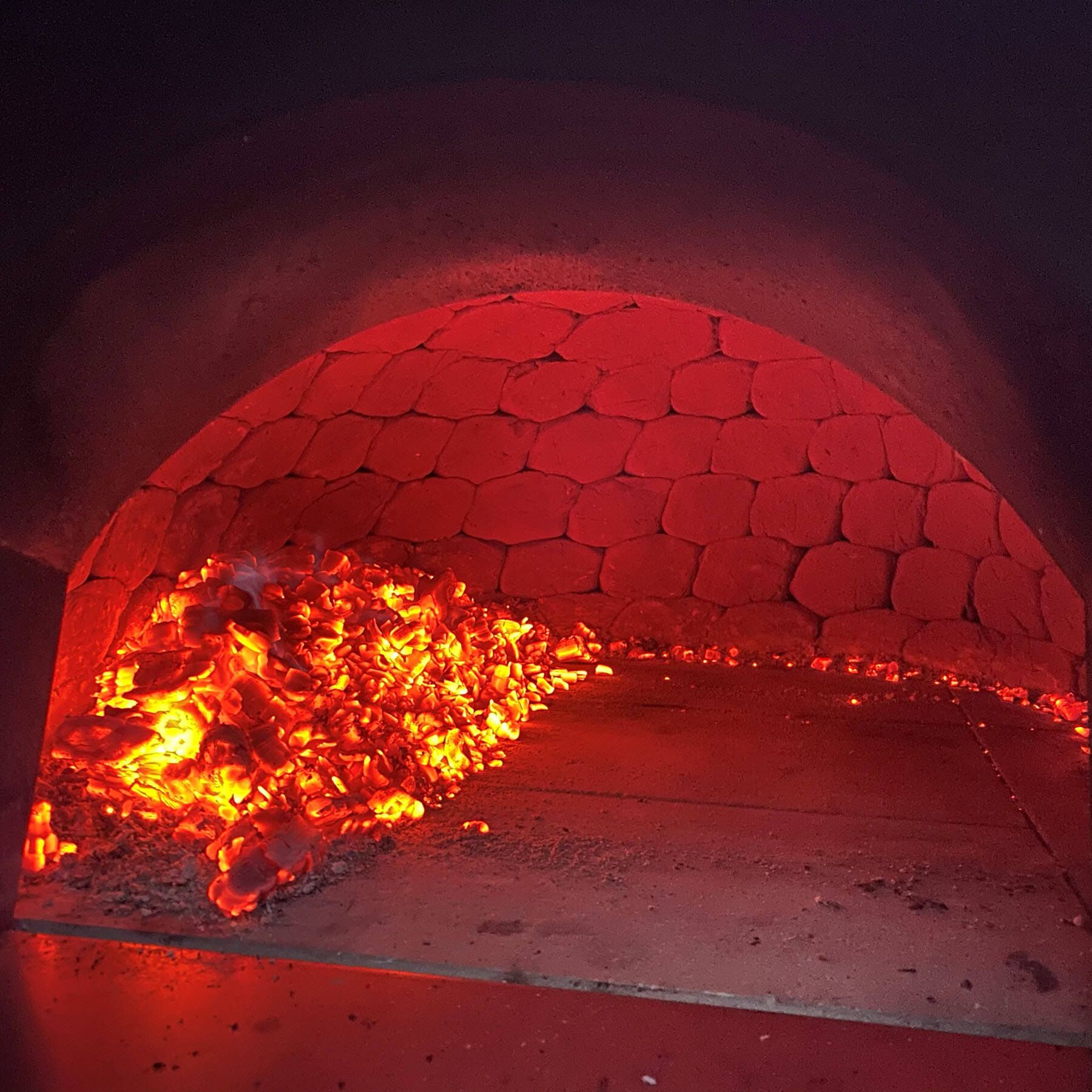 WegelinOfen Pizza- und Holzbackofen aus Lehm