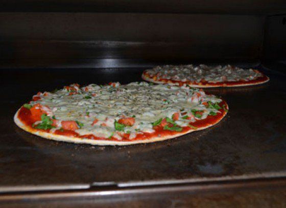 Pizza in Oven — Chicago, IL — ��������