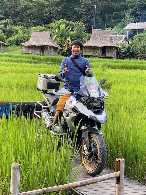 Bike tour asia guide with bike in laos