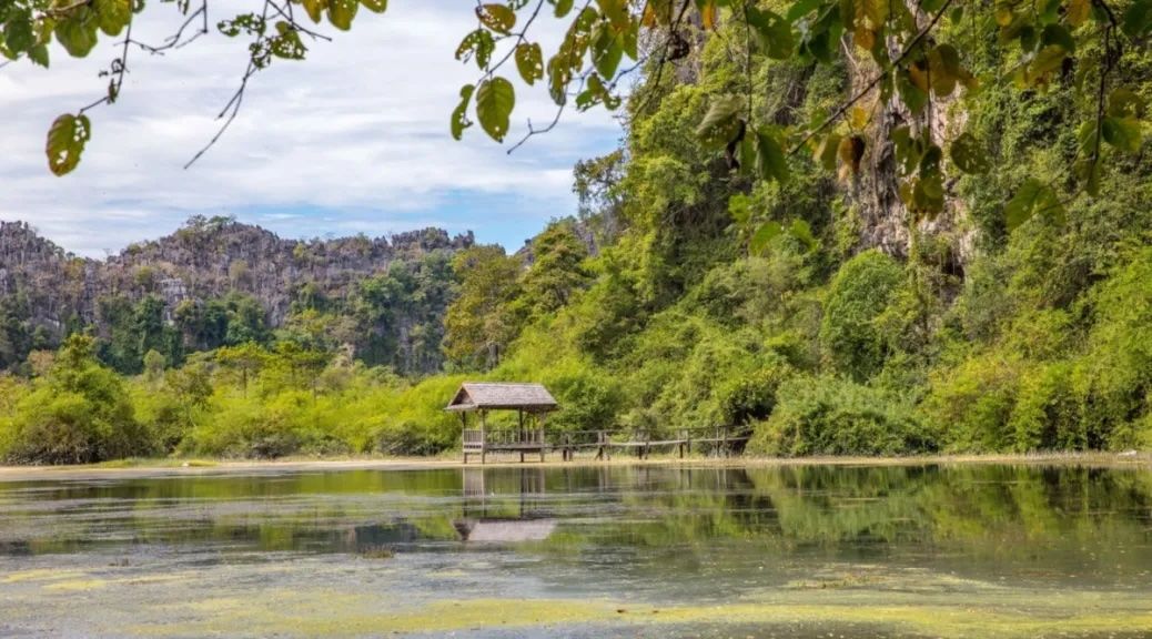 Rock+Lodge+Laos-Phou-Hin-Boun