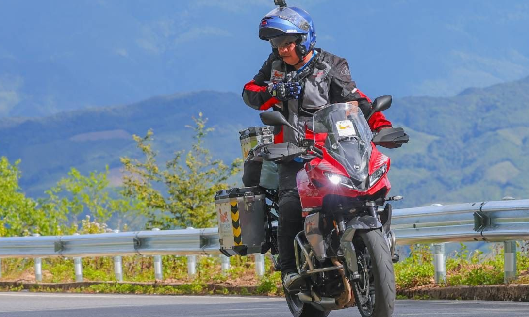 Chiang Khong, Thailand - Houayxay Thailand Border, Thai - Lao Friendship Bridge No.IV