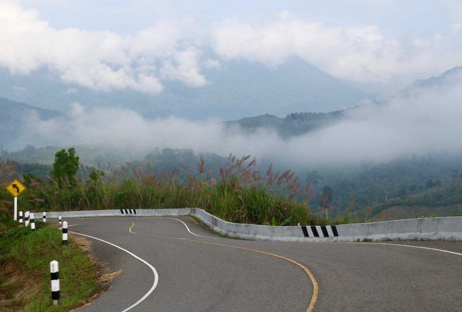 curvy roads in the north of Thailand