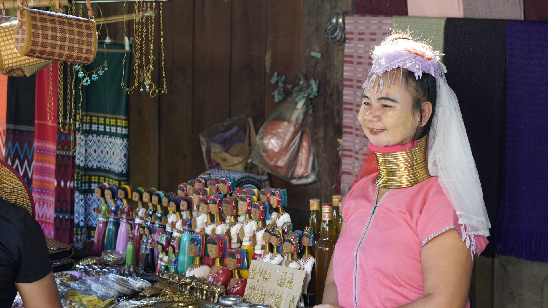 Karen long neck village