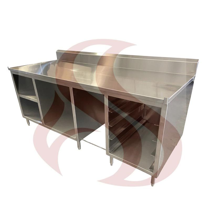 GABINETE ABIERTO CON RACK PARA CHAROLAS