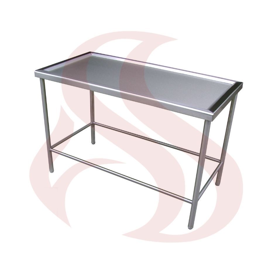 MESA CENTRAL CON BANCO Y  BOTAGUAS