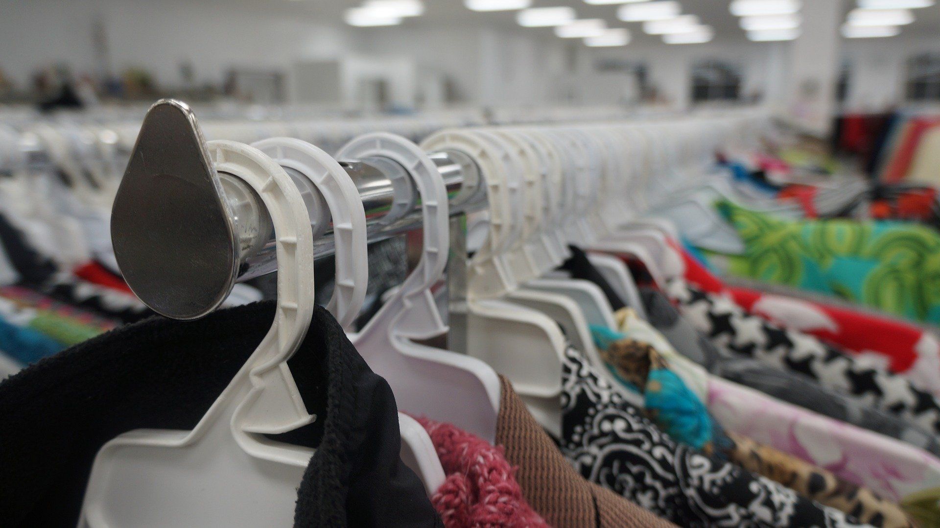 Ropa Tienda De Segunda Mano Compras Vestidos Ropa Tienda De Segunda Mano Compras Vestidos