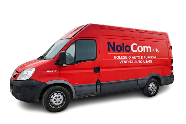 Furgone rosso della NoloCom srl con logo aziendale su sfondo bianco.