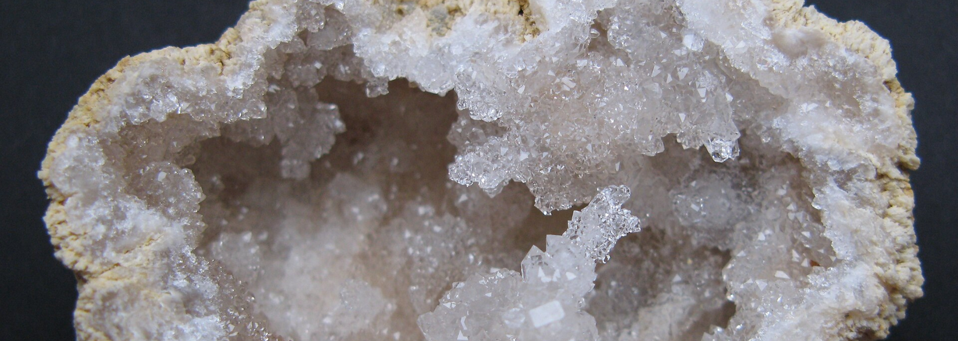 Picture of a Quartz crystal. 