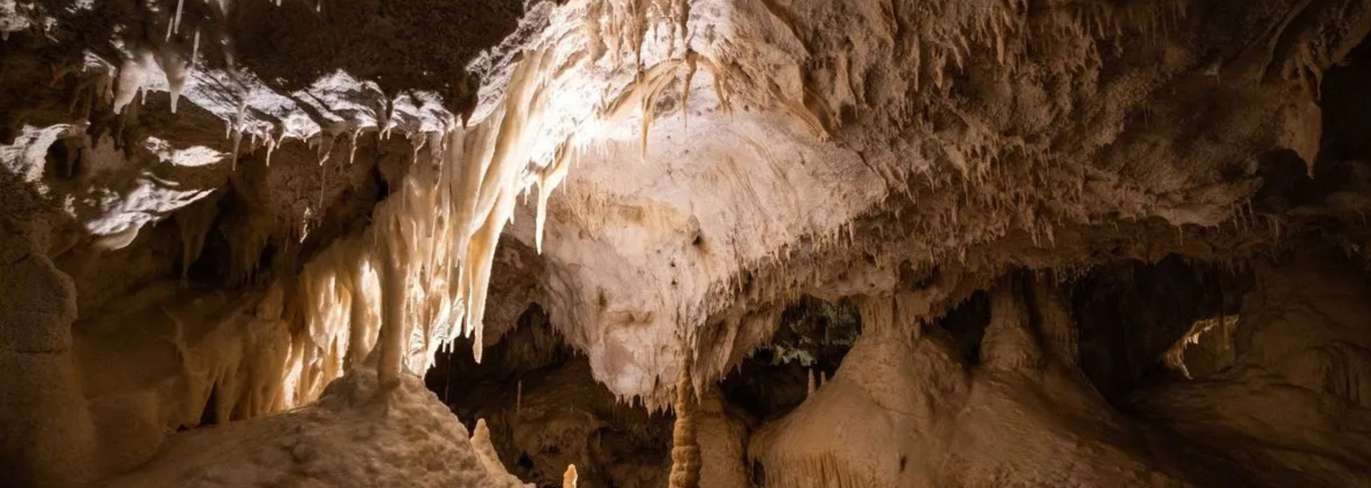 Picture of calcite formations. 