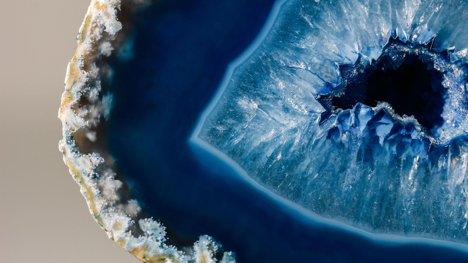 Do you have a geode that needs valuing? Find out how to put a price on your discovery in our guide.