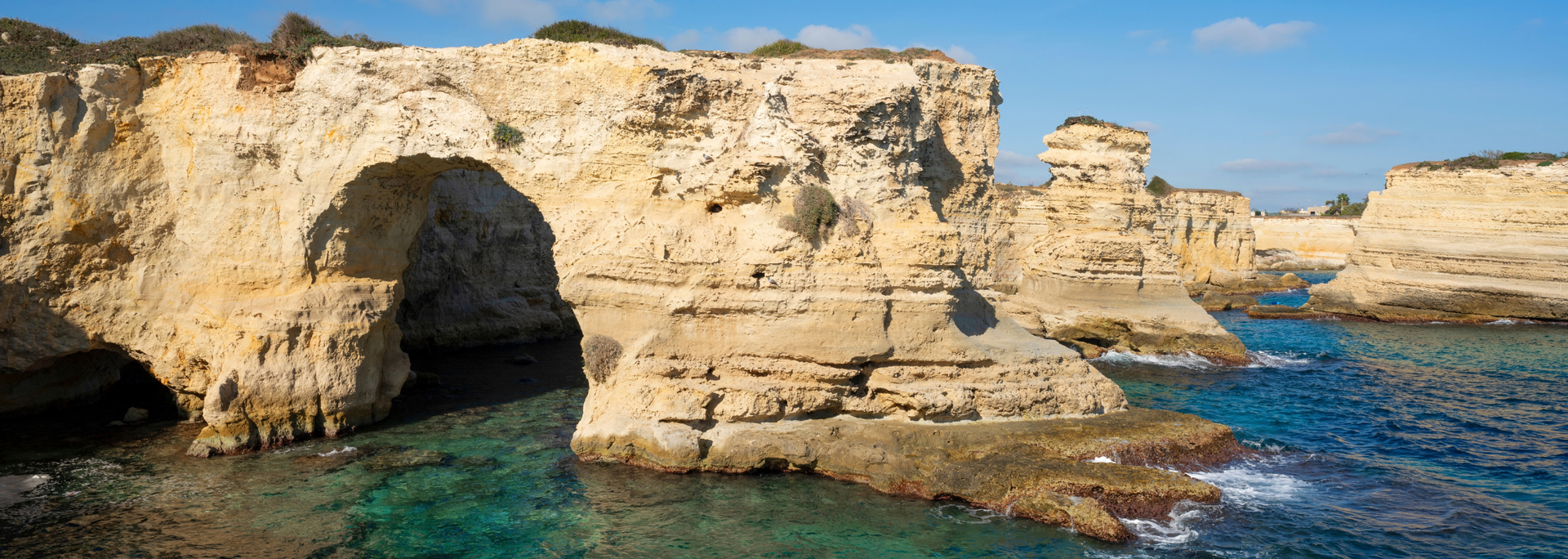 Picture of a cave arch.