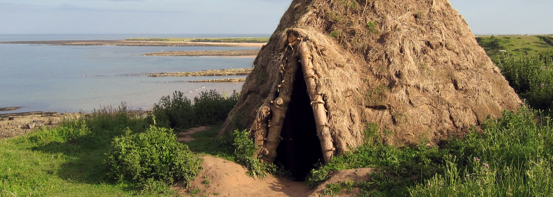 Picture of a Mesolithic round-house.