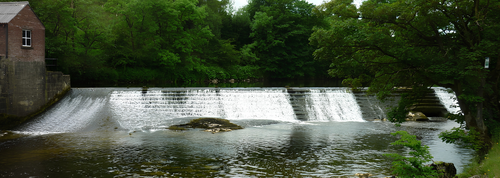 Picture of running water. 